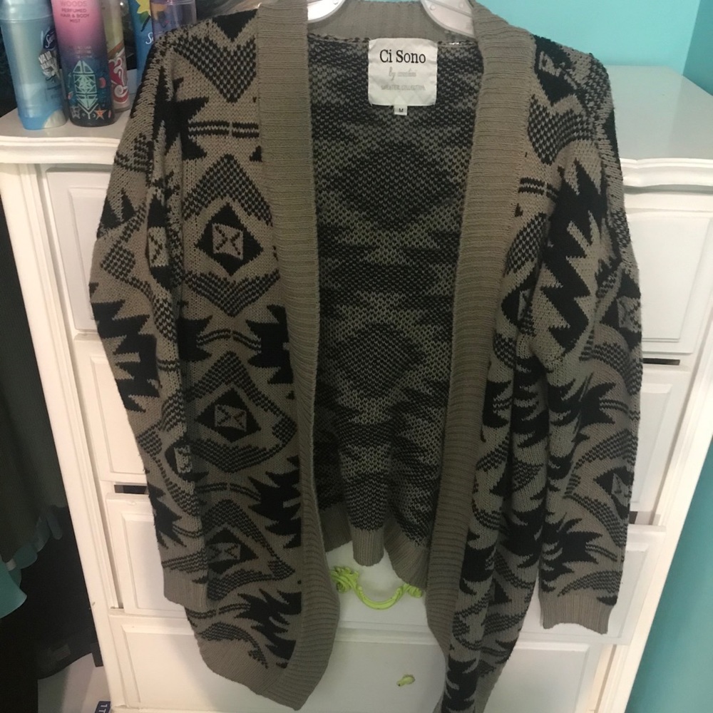 High-Low Long Sleeve Aztec Print Cardigan